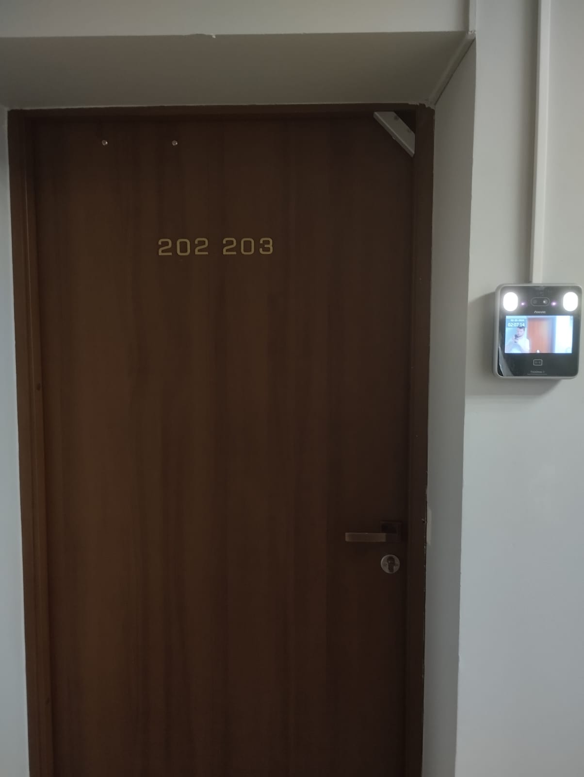 Скуд с распознаванием по лицам в офисе Скуд с распознаванием по лицам в офисе